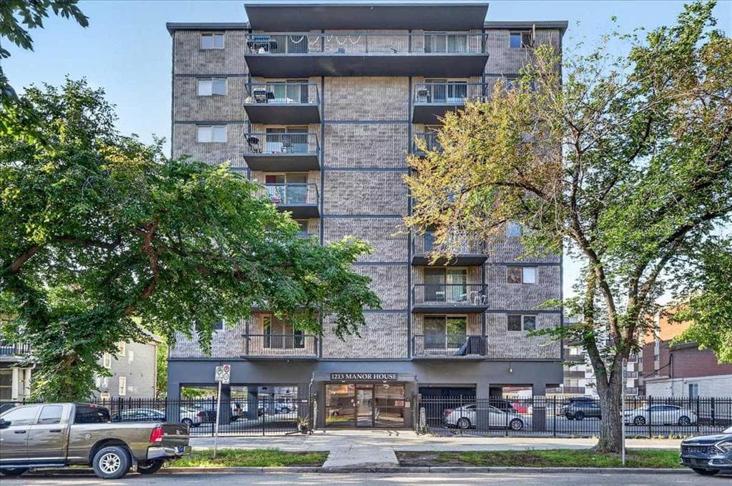 401, 1213 13 Avenue SW — photo 1
