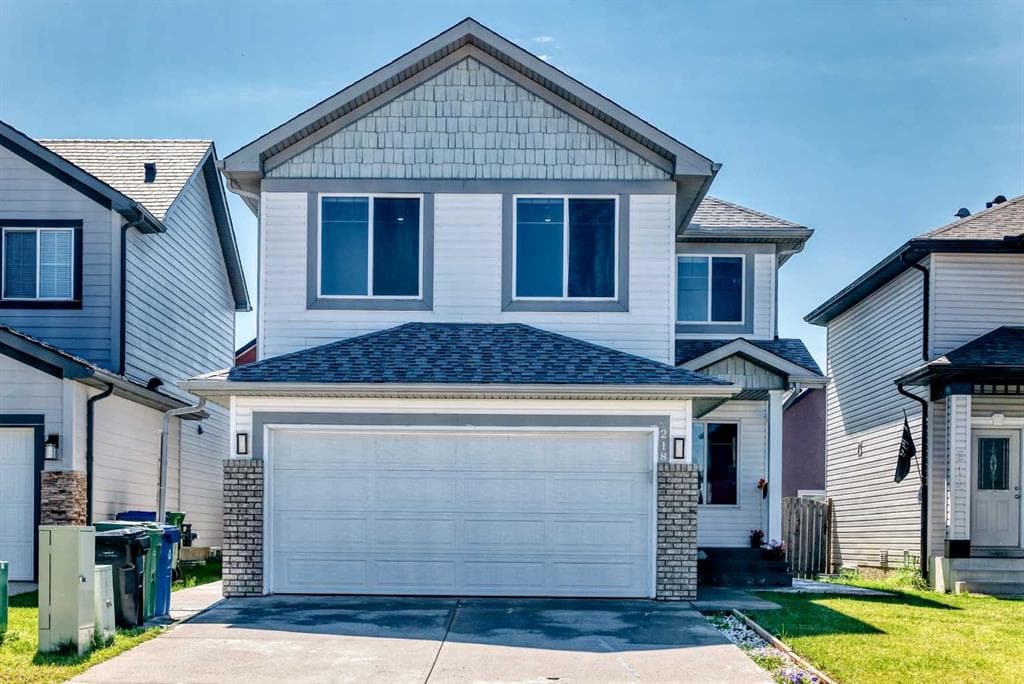 218 Saddlefield Place NE — photo 1