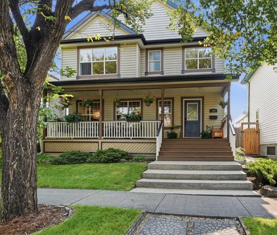 5-bed Detached for sale at 249 Inverness Park SE, Calgary