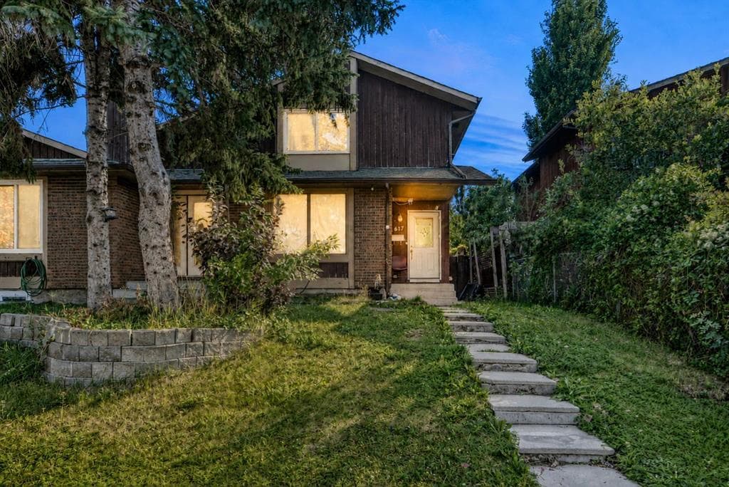 3-bed Semi-detached for sale at 617 Whitewood Road NE, Calgary