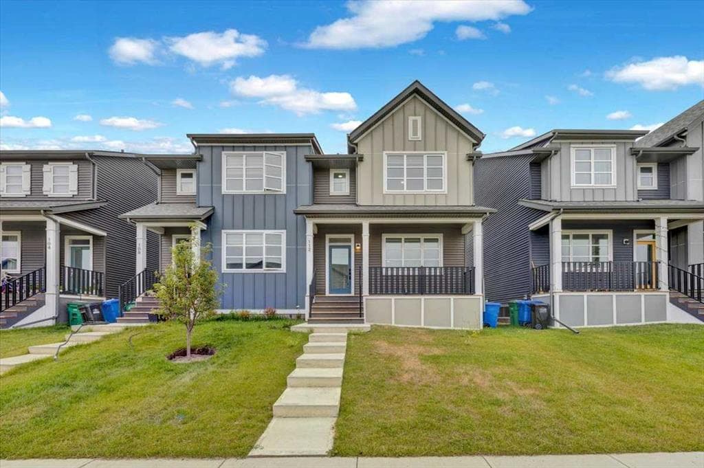 112 Langwell Common SE — photo 1