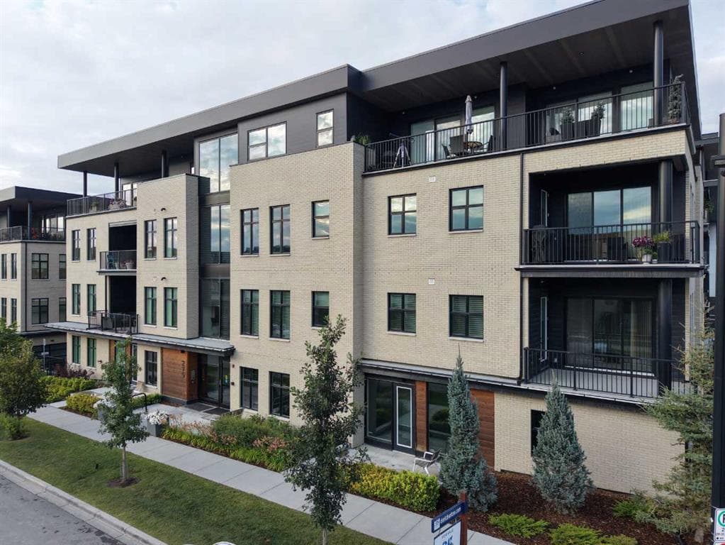 2-bed Apartment for sale at 203, 275 Lebel Crescent NW, Calgary
