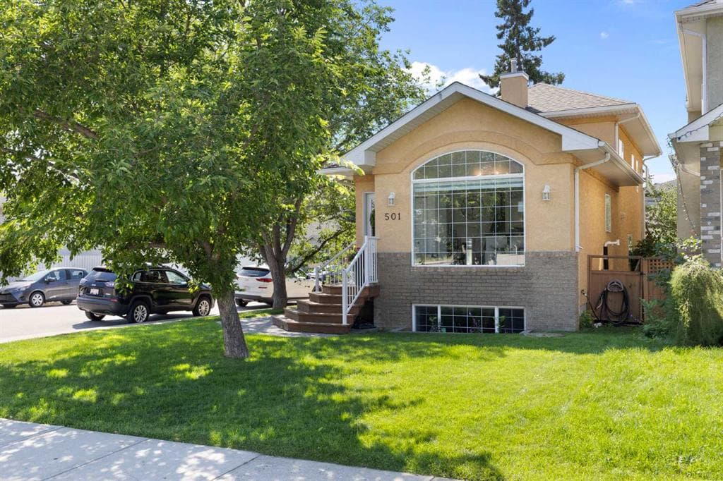501 55 Avenue SW — photo 1