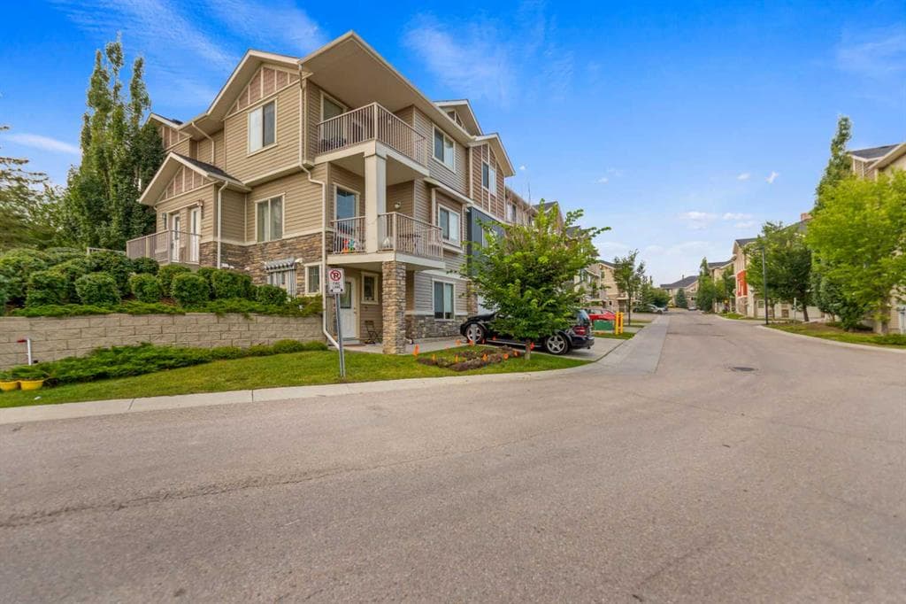 2-bed Townhouse for sale at 1706, 250 Sage Valley Road NW, Calgary