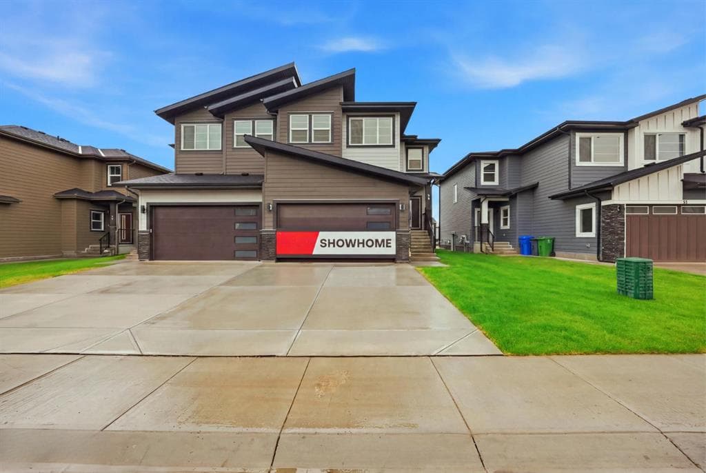 4-bed Semi-detached for sale at 30 Waterford Mews, Chestermere
