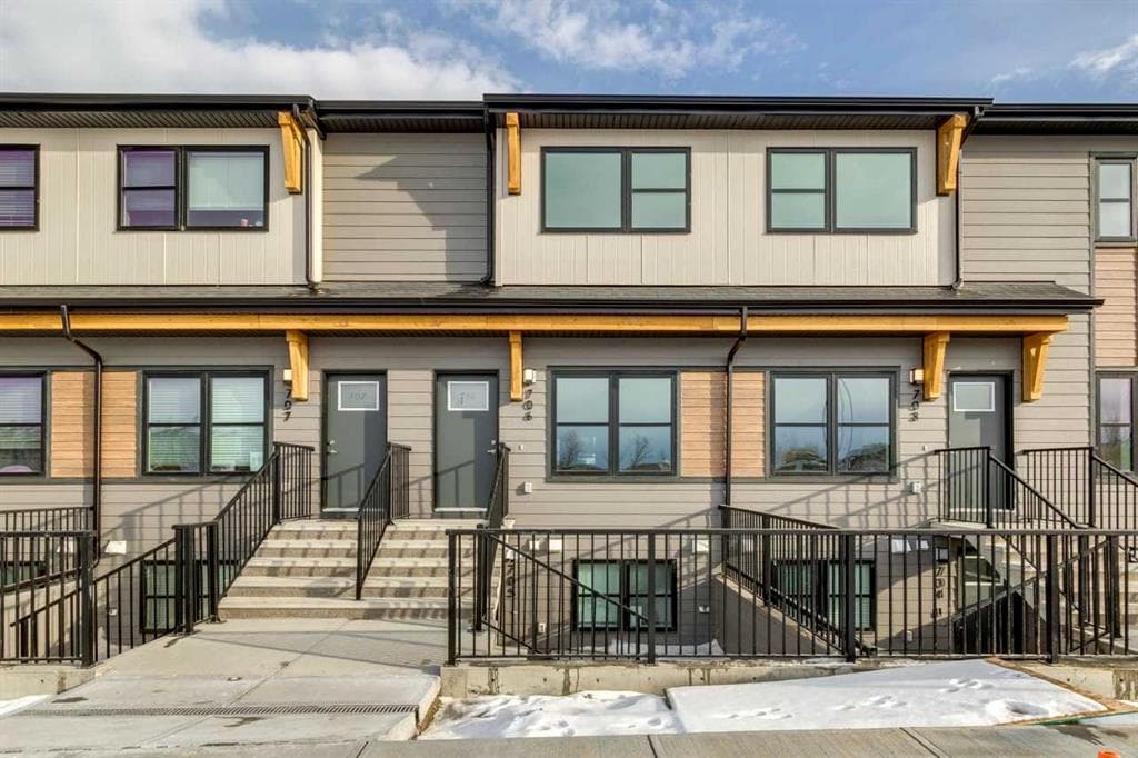 3-bed Townhouse for sale at 1201, 350 Mahogany Parade SE, Calgary