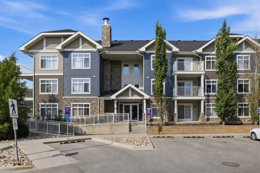 5105, 155 Skyview Ranch Way NE — photo 1