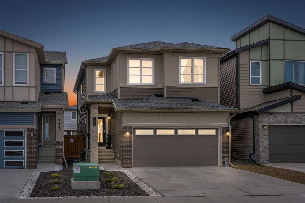 341 Walcrest View SE — photo 1