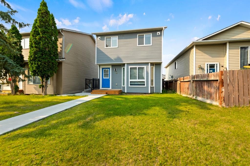 71 Martindale Court NE — photo 1