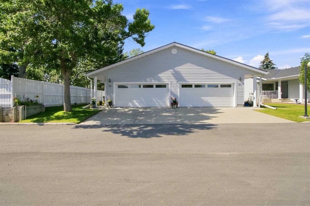 75 Lincoln Manor E — photo 1