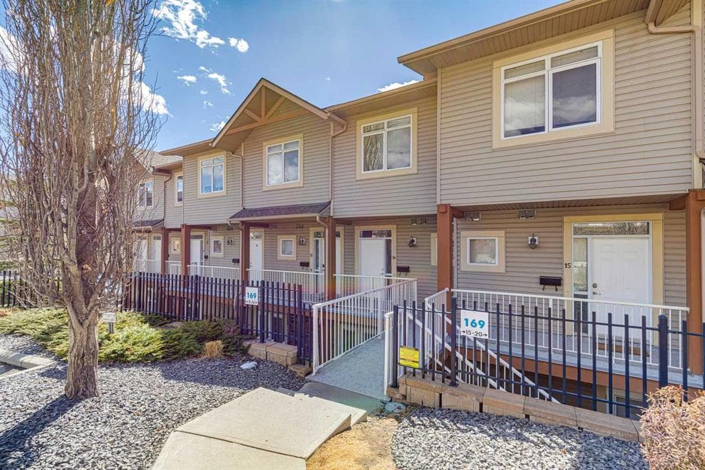 14, 169 Rockyledge View NW — photo 1
