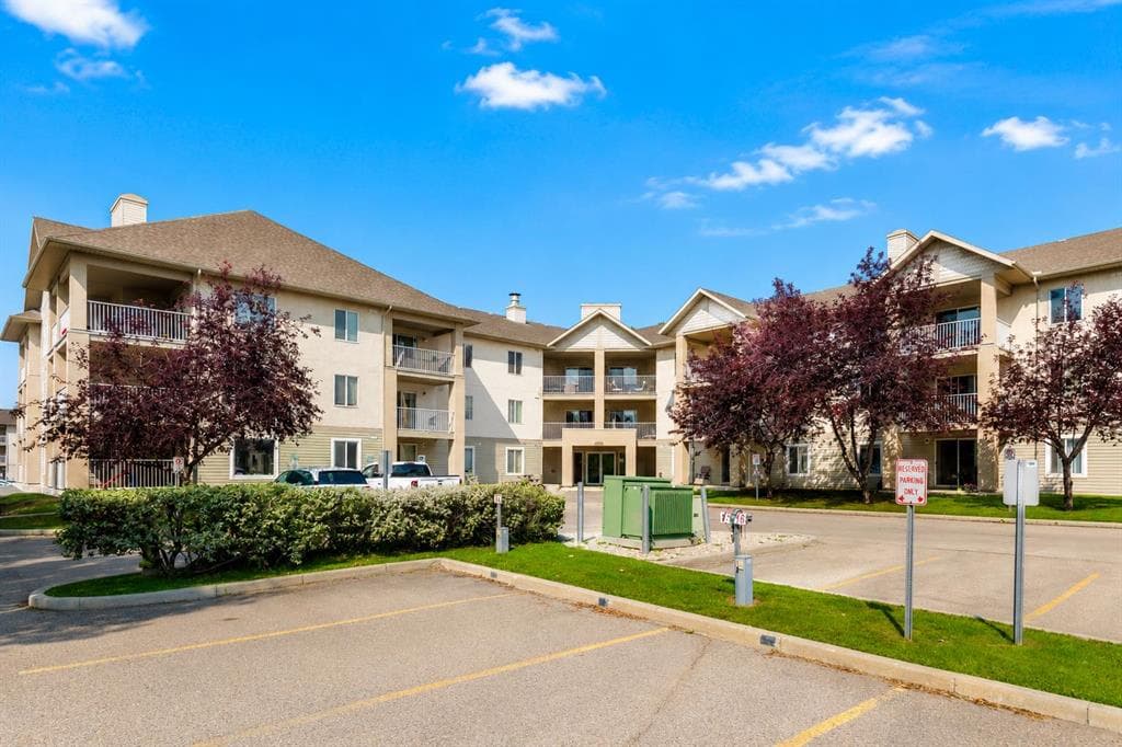 2-bed Apartment for sale at 212, 4000 Citadel Meadow Point NW, Calgary