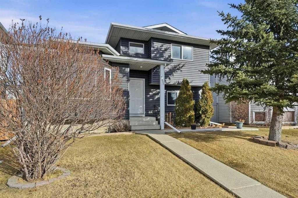 5-bed Detached for sale at 2855 Catalina Boulevard NE, Calgary
