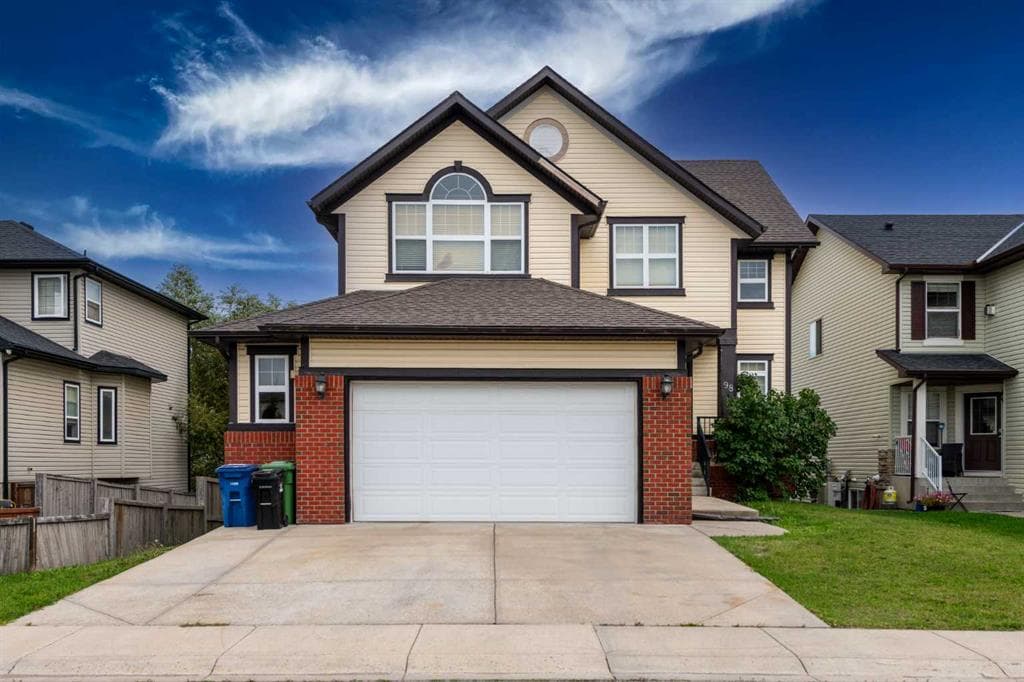 98 Canals Circle SW — photo 1