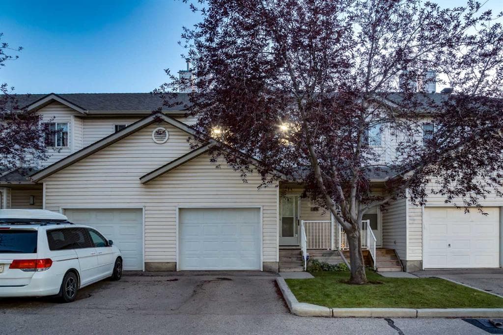 3-bed Townhouse for sale at 59 MT ABERDEEN Manor SE, Calgary