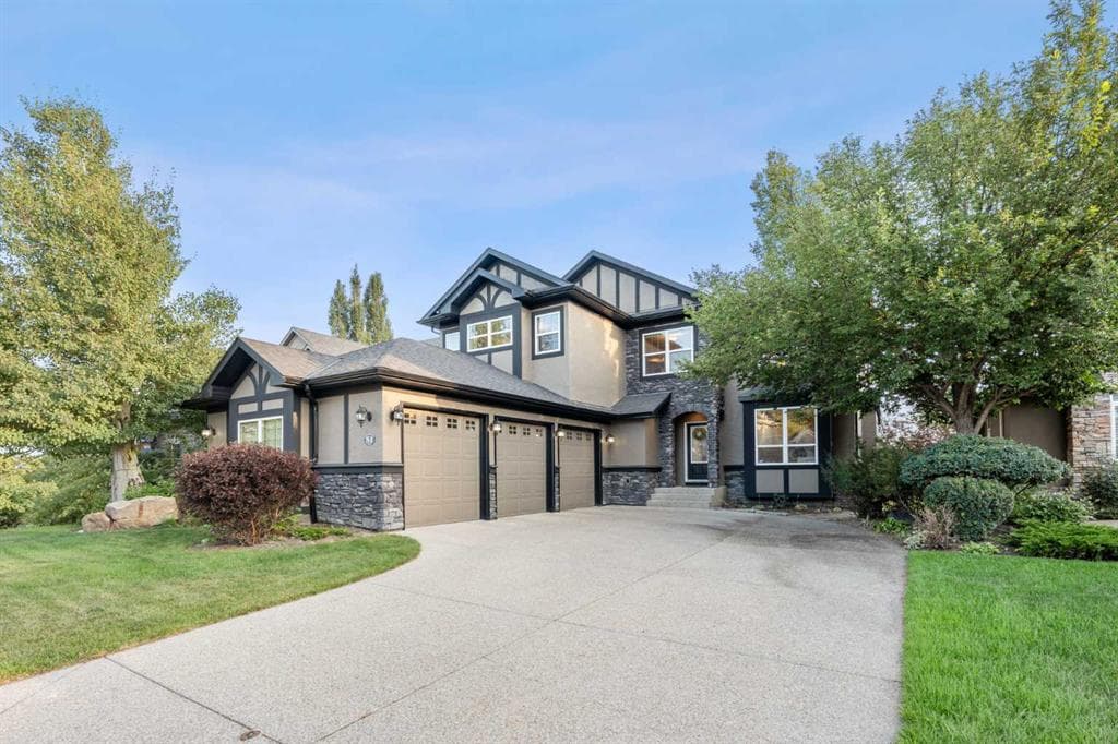 51 Discovery Ridge Mount SW — photo 1