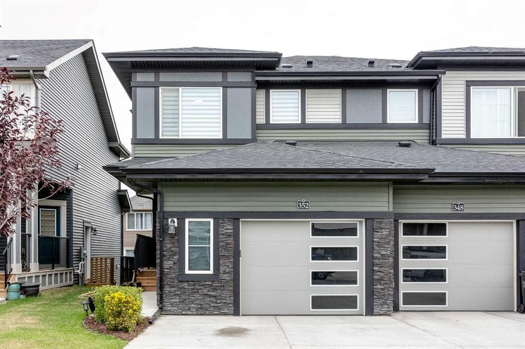 352 Creekrun Crescent SW — photo 1