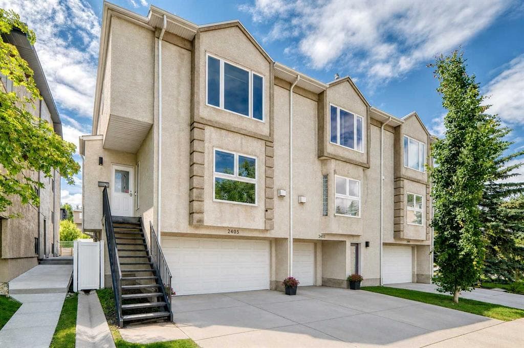 2-bed Townhouse for sale at 2405 17 Street SW, Calgary