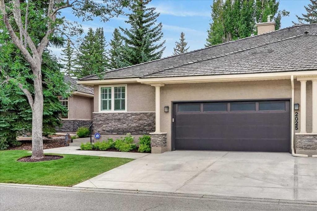 2025 Palermo Way SW — photo 1