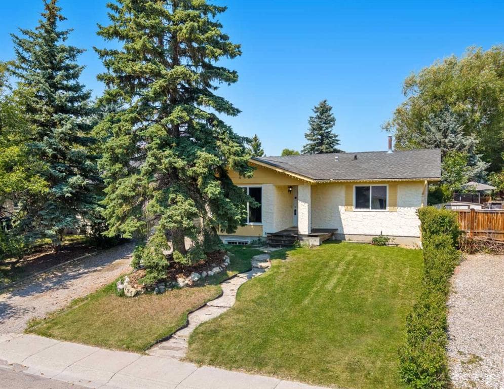 125 Carr Place — photo 1