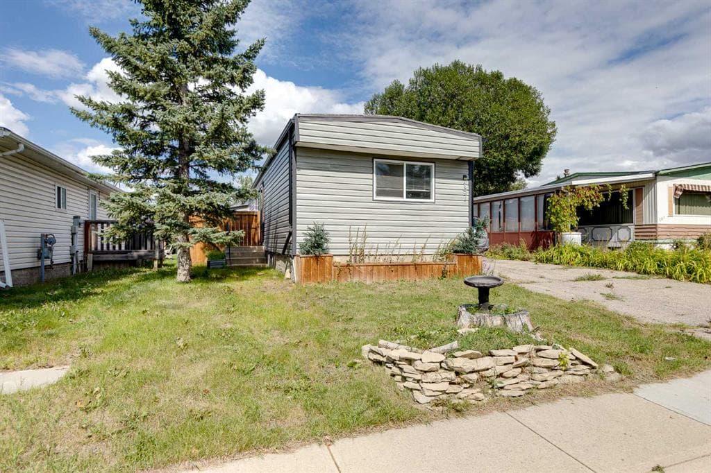 197 Spring Dale Circle SE — photo 1