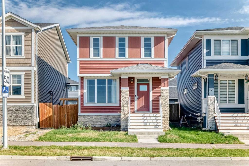 682 Redstone Drive NE — photo 1