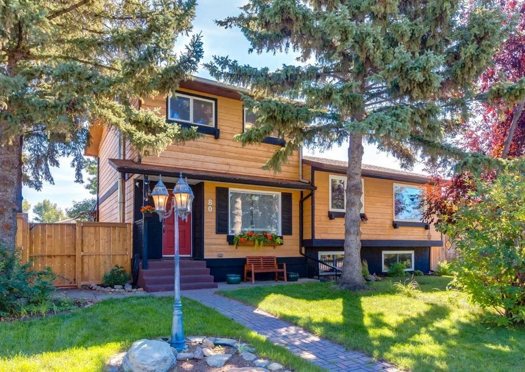 80 Ashwood Road SE — photo 1