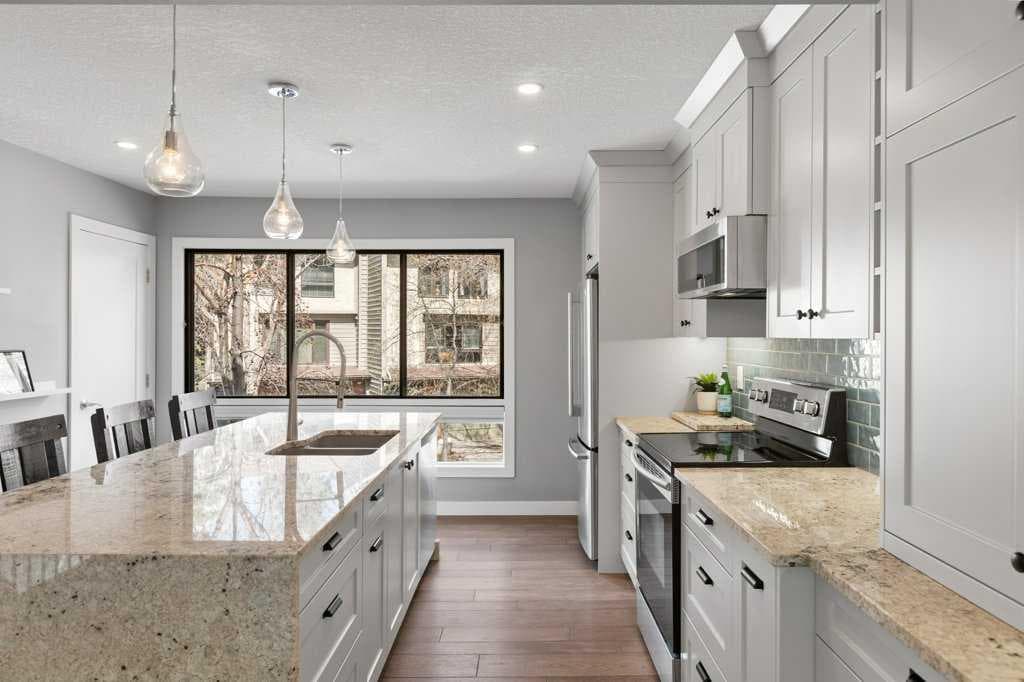 3-bed Townhouse for sale at 3929 Point Mckay Road NW, Calgary