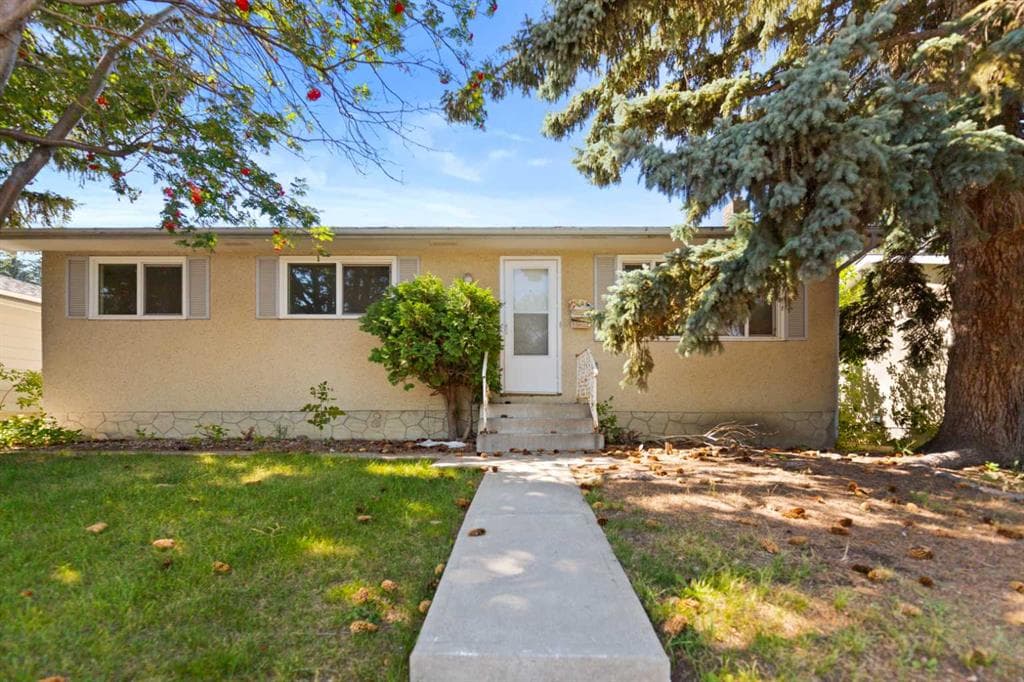 6-bed Detached for sale at 7203 8 Street NW, Calgary