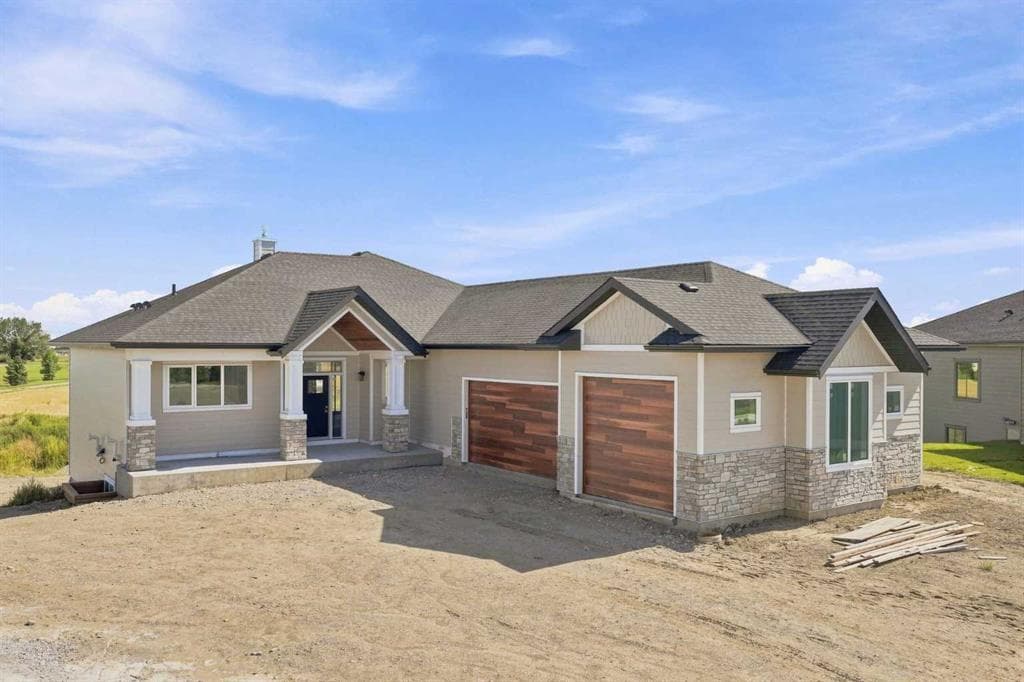 243 Red Tail Ridge SE — photo 1