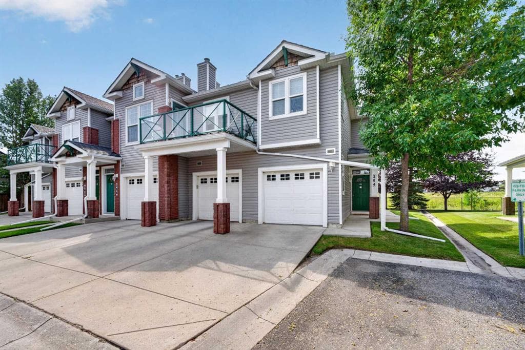 2-bed Townhouse for sale at 304, 39 Hidden Creek Place NW, Calgary