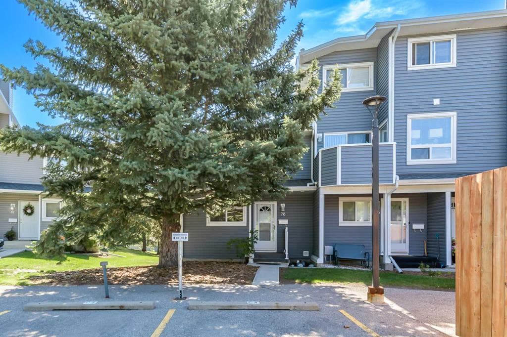 2-bed Townhouse for sale at 76, 200 Shawnessy Drive SW, Calgary