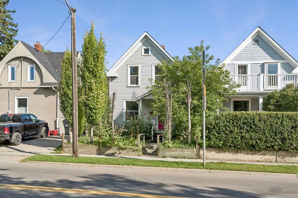 2-bed Detached for sale at 420 12 Avenue NW, Calgary