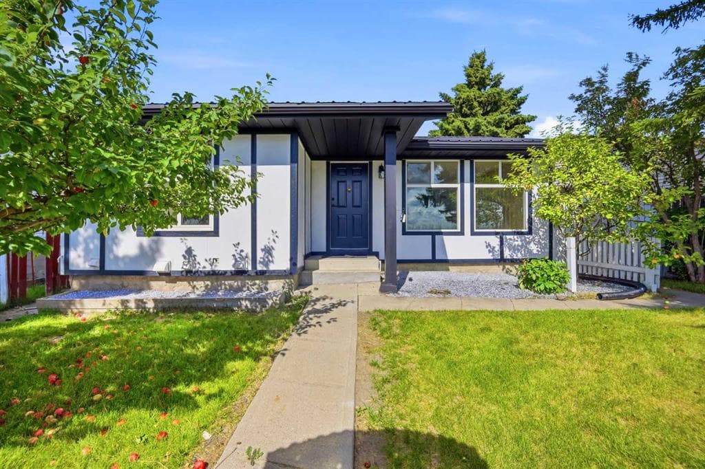 219 Falwood Way NE — photo 1