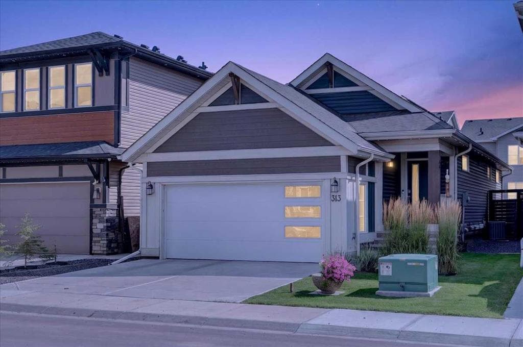 313 Seton Villas SE — photo 1
