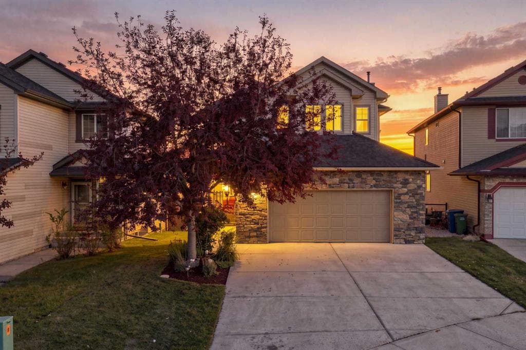 4-bed Detached for sale at 16 Crystal Shores Place, Okotoks