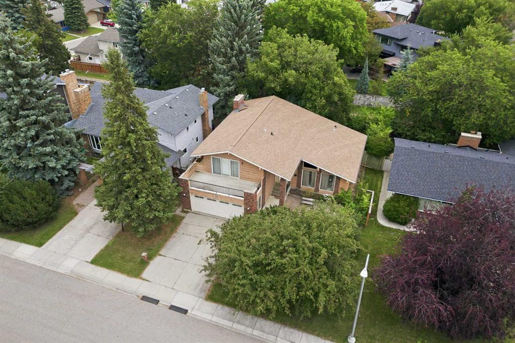 316 Parkview Crescent SE — photo 1