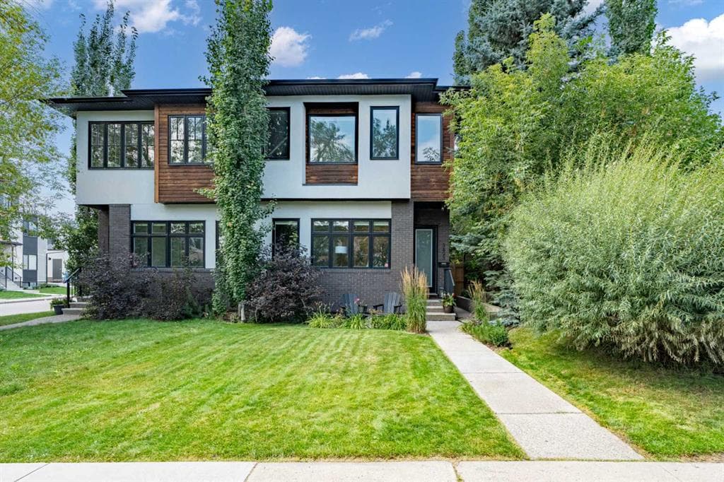 4-bed Semi-detached for sale at 3823 15A Street SW, Calgary