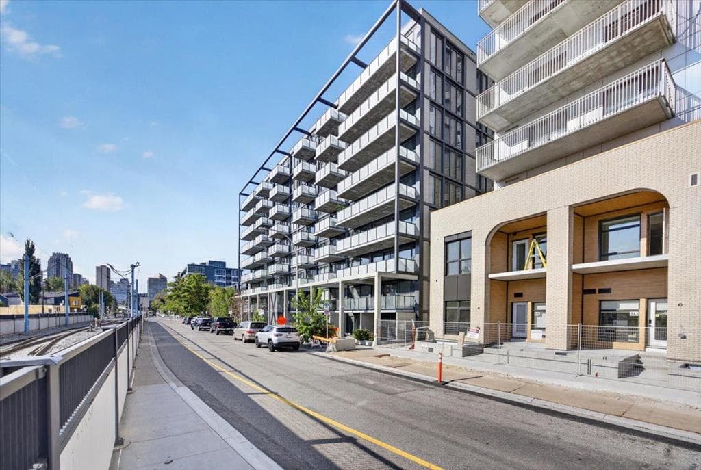 2-bed Apartment for sale at 811, 327 9A Street NW, Calgary