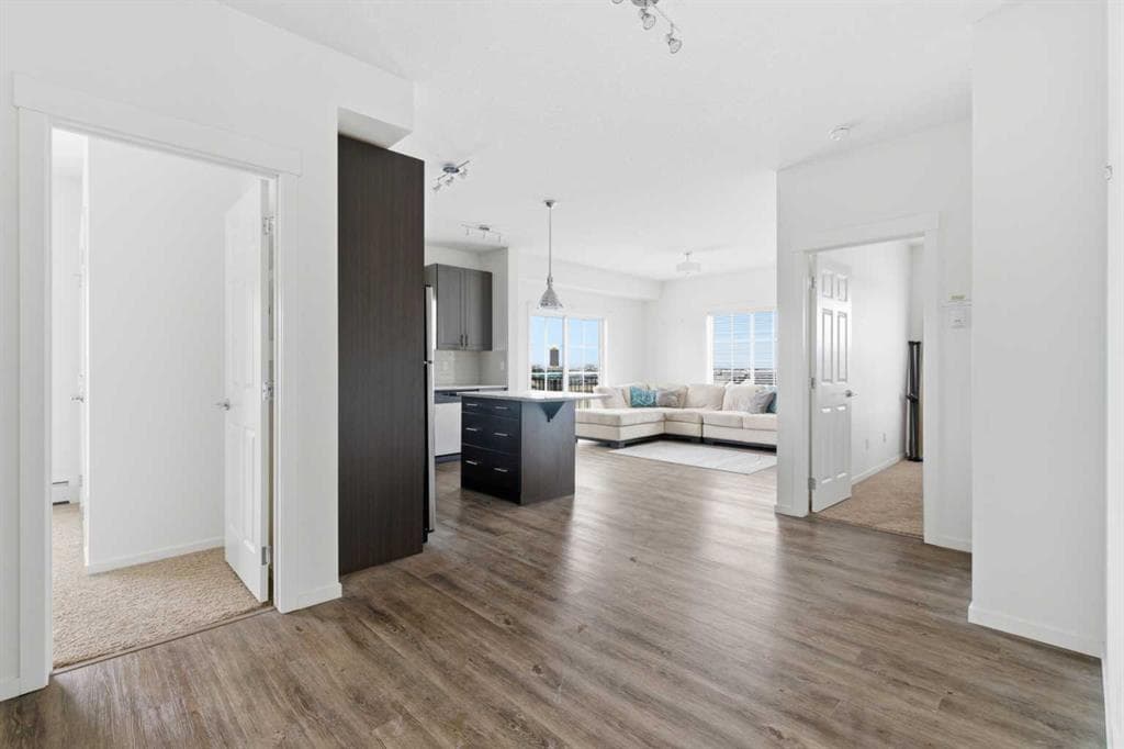 1411, 99 Copperstone Park SE — photo 1