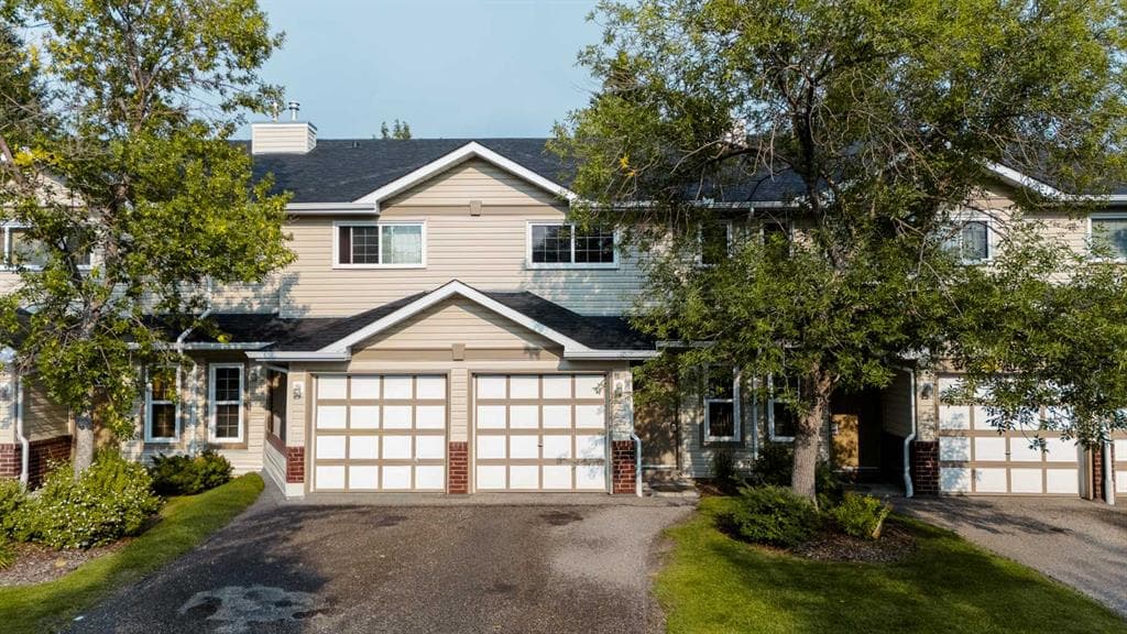 3-bed Townhouse for sale at 16 Harvest Glen Heights NE, Calgary