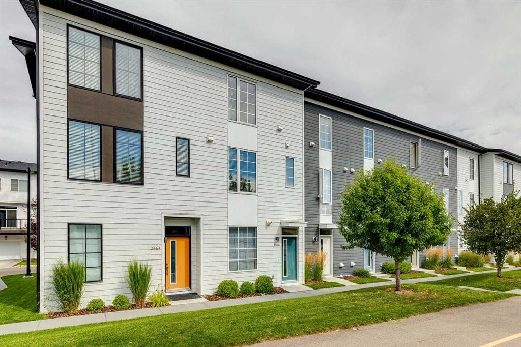 2466 210 Avenue SE — photo 1