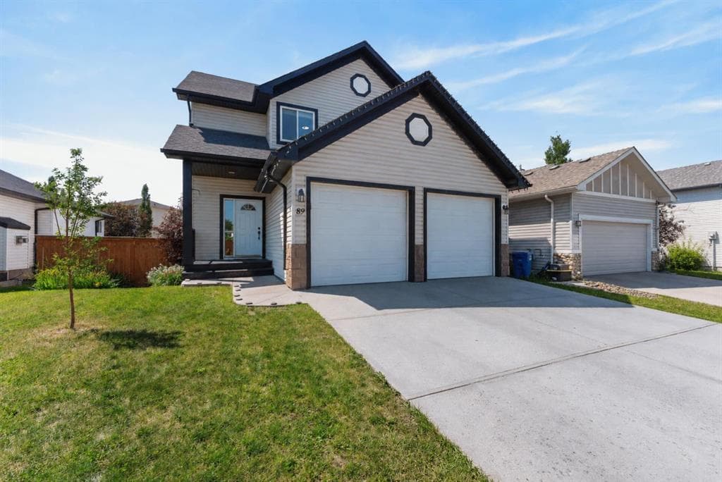 89 Canals Circle SW — photo 1