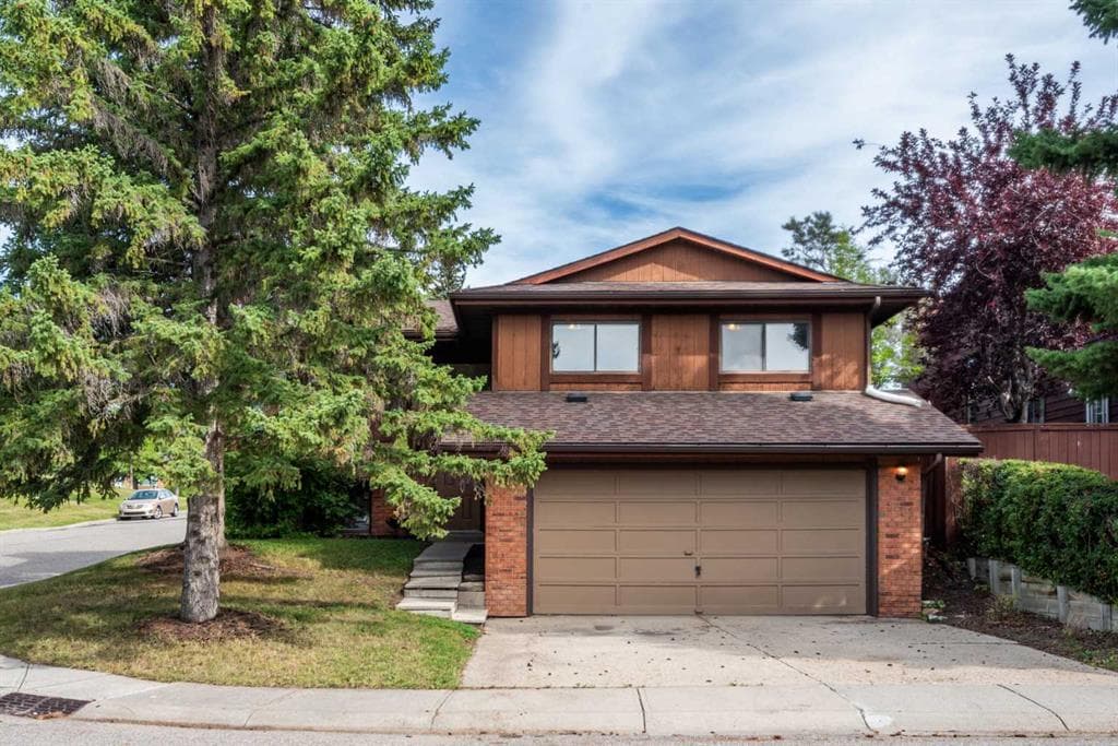 5-bed Detached for sale at 88 Woodfern Rise SW, Calgary