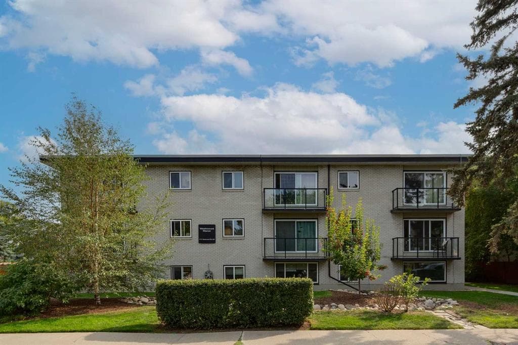 1-bed Apartment for sale at 14, 1717 Westmount Road NW, Calgary