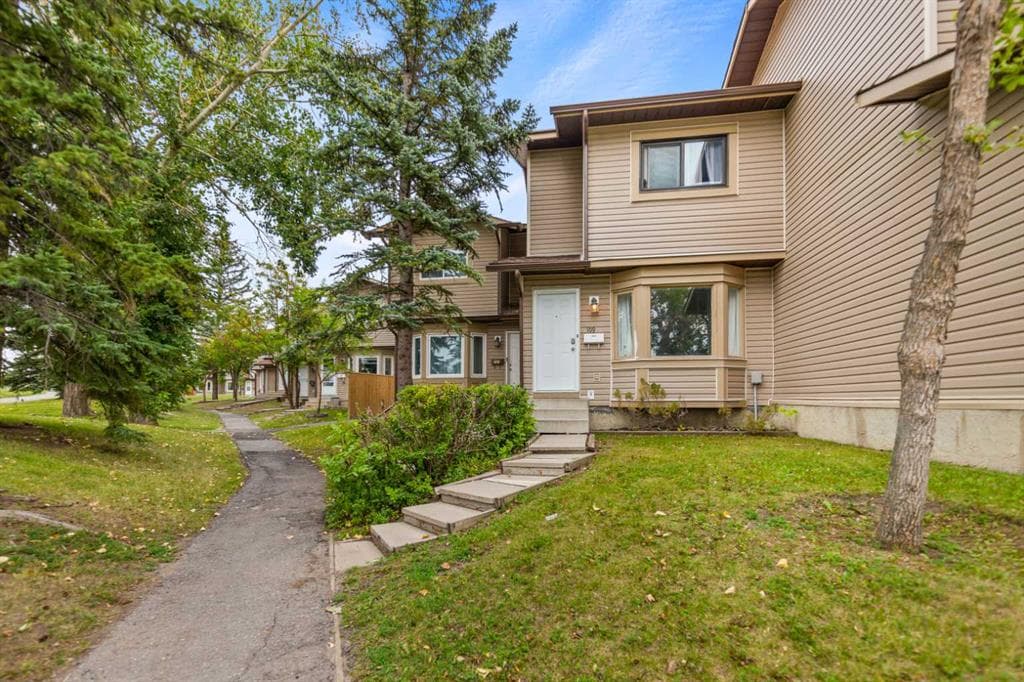 3-bed Townhouse for sale at 109 Falshire Terrace NE, Calgary