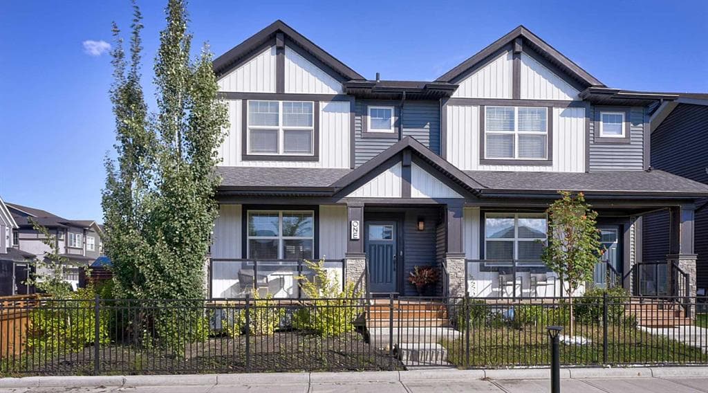1 Midgrove Lane SW — photo 1