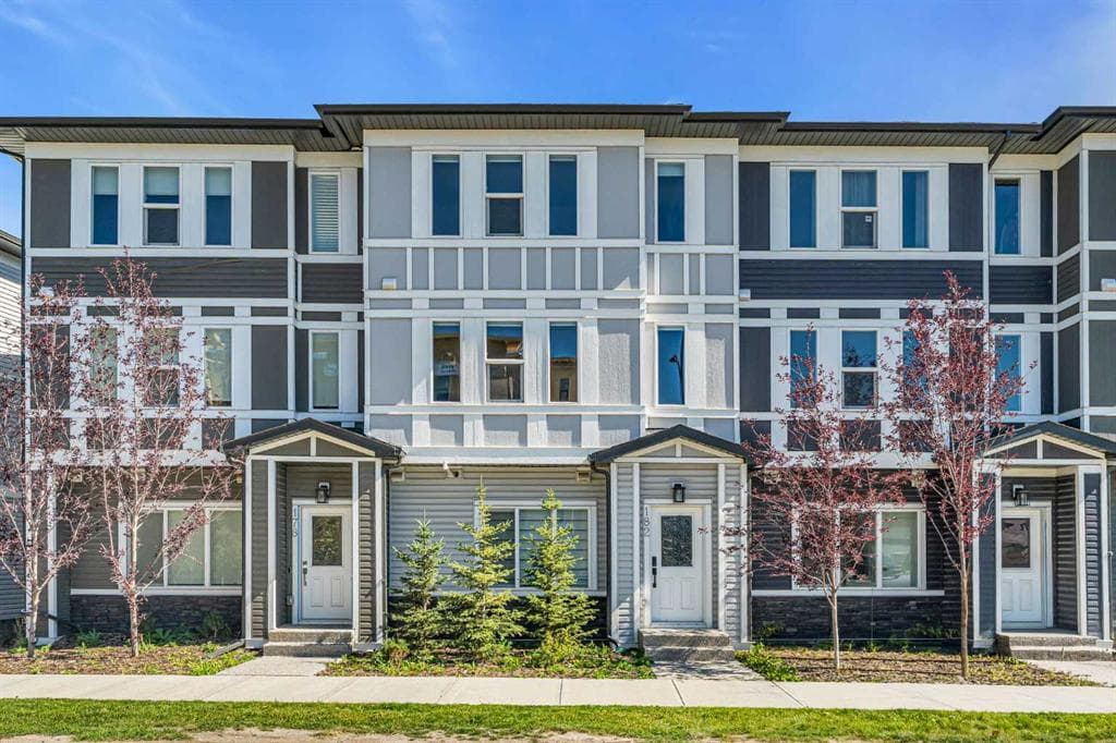 182 Belmont Street SW — photo 1