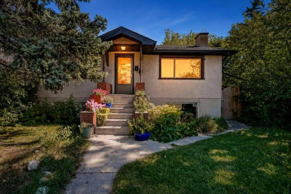 3-bed Detached for sale at 1708 50 Street SE, Calgary