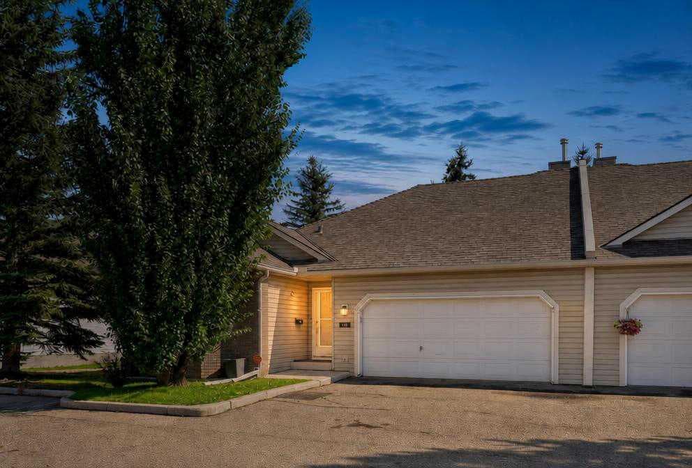 113 Mt Douglas Villas SE — photo 1